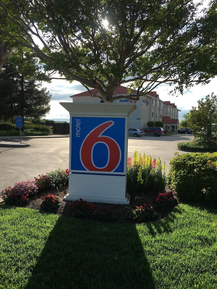 Motel 6-Dixon, Ca Екстер'єр фото